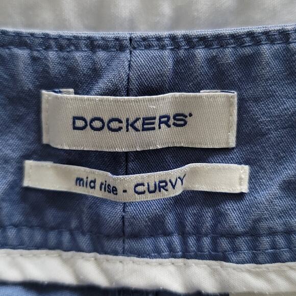 DOCKERS Shorts Mid Rise Curvy Cargo Khaki Style Front Pockets Size 6 Faded Blue - Picture 7 of 9